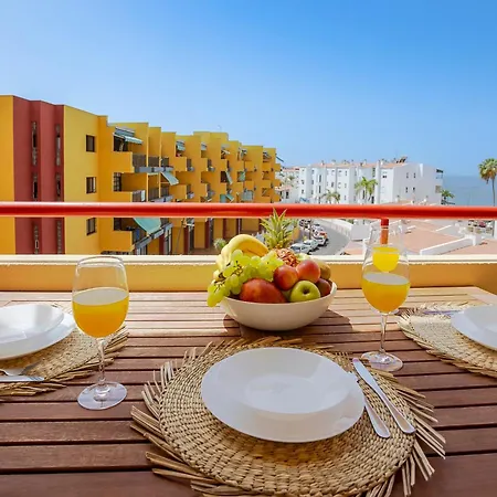 Апартаменты Blue Garden - Cozy With Atlantic Views