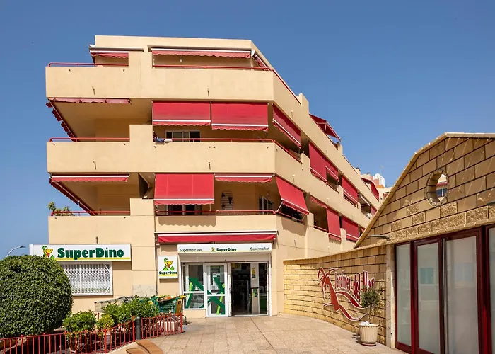 Blue Garden - Cozy With Atlantic Views Daire